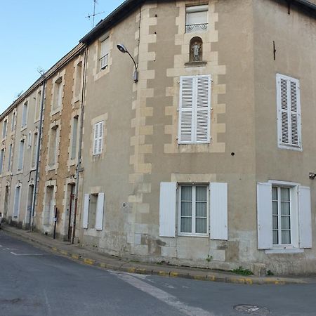 Studio Simplicien *Cosy* Plein Centre Ville De Poitiers *Tv* Wifi *Cafe* Dış mekan fotoğraf